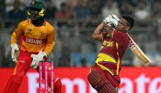 ویسٹ انڈیز کی چھکوں چوکوں کی بارش، زمبابوے کو 255 رنز کا ہدف