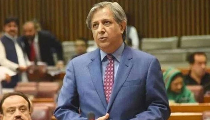 اعظم نذیر تارڑ---فائل فوٹو