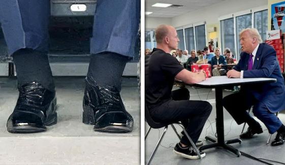 ٹرمپ کے سوجے ٹخنوں کی تصاویر کے بعد سوالات اٹھنے لگے