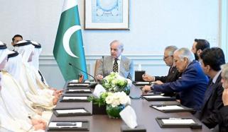 دوحہ: وزیراعظم سے قطر بزنس مین ایسوسی ایشن کے وفد کی ملاقات، قریبی روابط برقرار رکھنے پر اتفاق