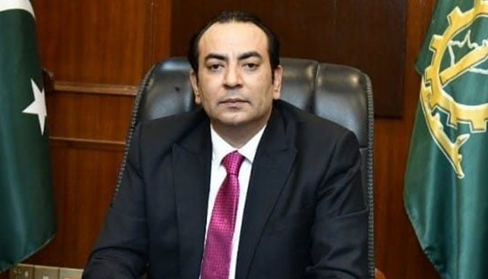 صدر ایف پی سی سی آئی عاطف اکرام شیخ — فائل فوٹو