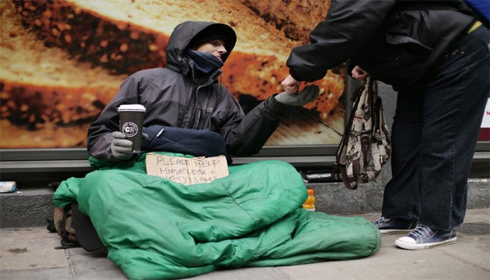 برطانیہ میں بےگھر نوجوانوں کی تعداد ایک برس میں 7 ہزار ہوگئی