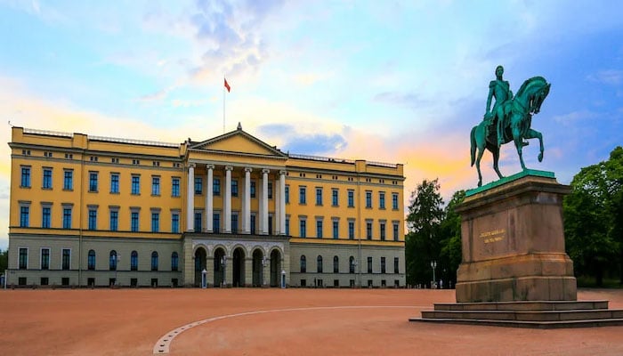 King rushes to hospital for undisclosed infection, Palace announces in official statement