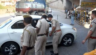 بھارت: 7 افراد کی بوائے فرینڈ کے سامنے خاتون سے اجتماعی زیادتی