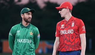 ٹی 20 ورلڈ کپ: ہیری بروک کی سنچری پر سلمان علی آغا کی تعریف