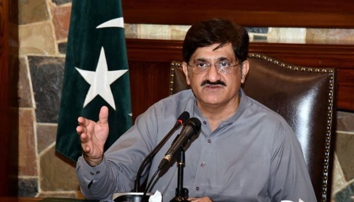 وزیراعلیٰ سندھ نے متعلقہ اداروں کو ریسکیو آپریشن تیز کرنے کی ہدایت کردی۔ فوٹو: فائل