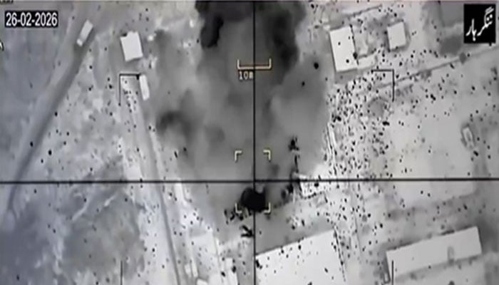 پاک فضائیہ کے حملے شروع، ننگر ہار کے اندر بڑا ایمونیشن ڈیپو تباہ