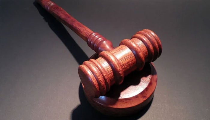 پیرس، منی لانڈرنگ کے مقدمے میں 9 افراد کو پانچ سال تک قید کی سزا