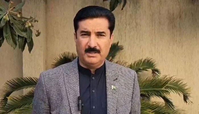 گورنر کے پی فیصل کریم کنڈی(فائل فوٹو)۔