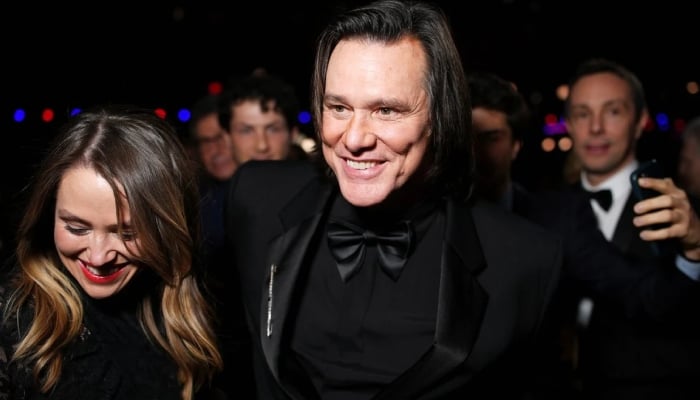 Jim Carrey confirms secret romance at 51st César gala as he accepts big honor
