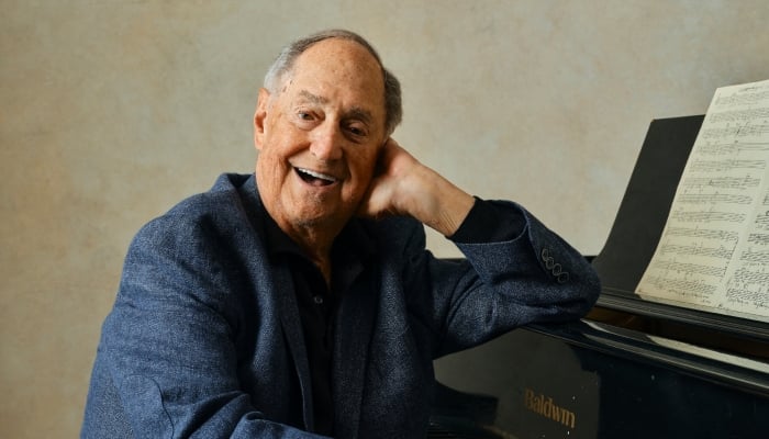 Neil Sedaka dies at 86: Family breaks silence with emotional tribute