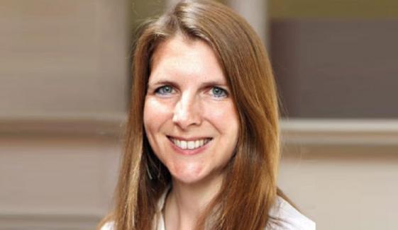 پاکستانی شہری اب برطانیہ کے لیے eVisa استعمال کر سکیں گے، برطانوی ہائی کمشنر