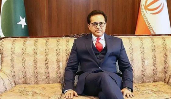 ایران پرحملہ ہو چکا، ہم پاکستانیوں کو وطن واپس بھیج رہے ہیں: پاکستانی سفیر