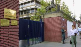 ایران سے برطانوی عملہ واپس، سفارت خانہ ریموٹ انداز میں فعال