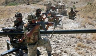 افغان پوسٹ پر گولہ باری، 2 اہم طالبان کمانڈرز سمیت 4 ہلاک