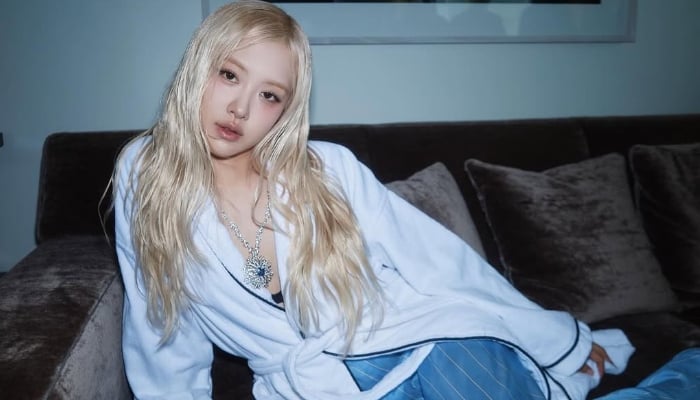 BLACKPINKS Rosé makes history as first K-pop artist to win Brit Award