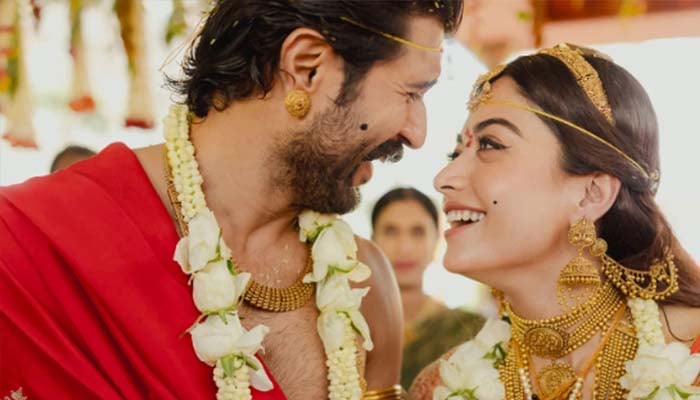 Vijay Deverakonda and Rashmika Mandanna steps out for religious visit