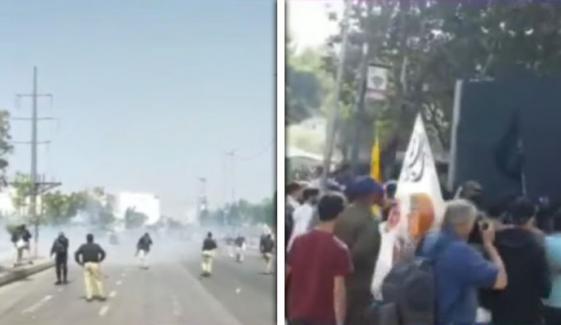 کراچی: امریکی قونصل خانے کے قریب ہنگامہ آرائی، فائرنگ سے 9 افراد جاں بحق