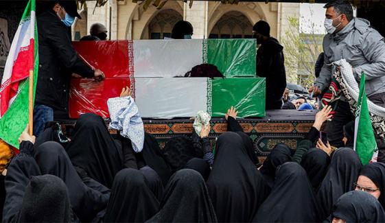 ایران پر امریکی و اسرائیلی حملے، 3 ہفتوں میں شہادتوں کی تعداد  2400 سے بڑھ گئی