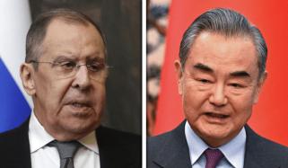 چینی وزیر خارجہ کا روسی ہم منصب سے رابطہ، ایران پر حملہ ناقابل قبول قرار دےدیا