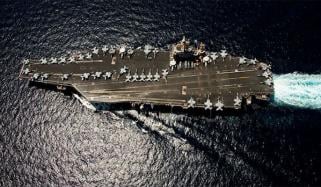 ایران کا بڑا وار، امریکی طیارہ بردار جہاز ابراہم لنکن پر بیلسٹک میزائلوں سے حملہ