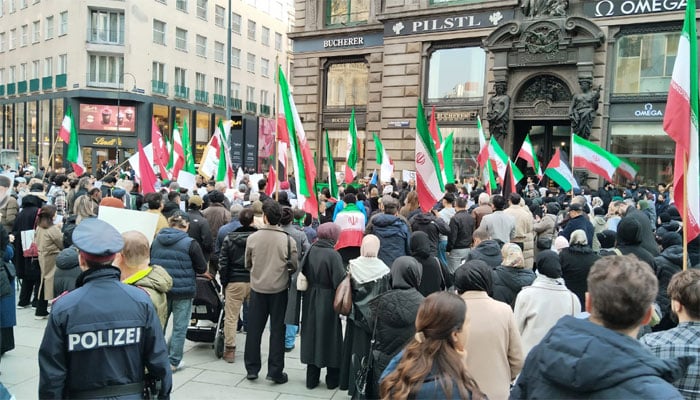 آسٹریا: ویانا ایران کے حق میں مسلم کمیونٹی کا احتجاجی مظاہرہ