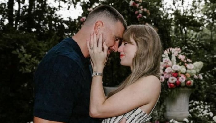 Taylor Swift leaves fans crying with special announcement amid wedding date buzz