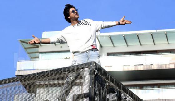 شاہ رخ کے 18 کروڑ میں خریدے گھر کی اب حیران کن قیمت!!