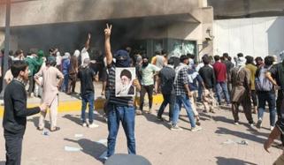 ’کراچی میں امریکی قونصلیٹ پر مظاہرین پر میرینز نے فائرنگ کی‘