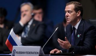 ٹرمپ نے ایران میں رجیم چینج کی کوشش جاری رکھی تو تیسری عالمی جنگ یقینی ہے: دمتری میدویدیف