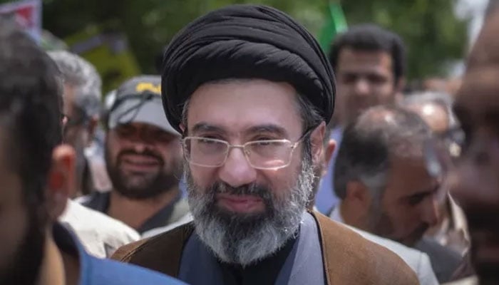آیت اللّٰہ خامنہ ای کے بیٹے مجتبیٰ خامنہ ای ایران کے نئے سپریم لیڈر منتخب، اسرائیلی میڈیا