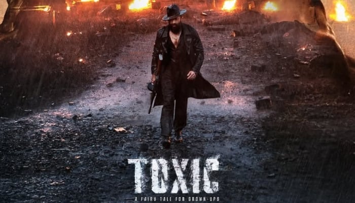 Yash, Kiara Advani take difficult step for Toxic amid political turmoil