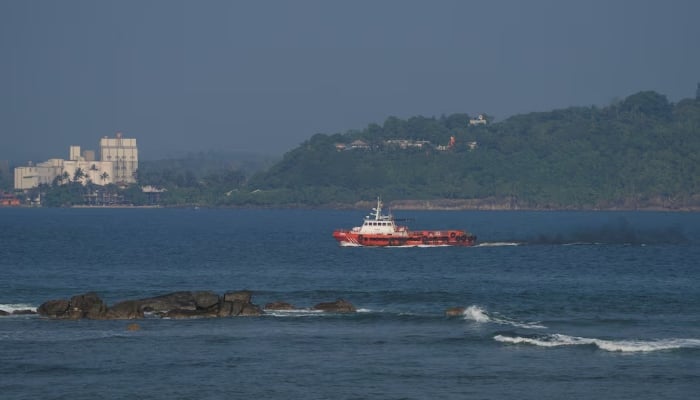 IRIS Dena: US submarine sank Iranian warship, claiming at least 80 lives