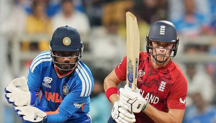 ٹی20 ورلڈکپ، دوسرا سیمی فائنل: انگلینڈ کو 7 رنز سے شکست، بھارت فائنل میں پہنچ گیا