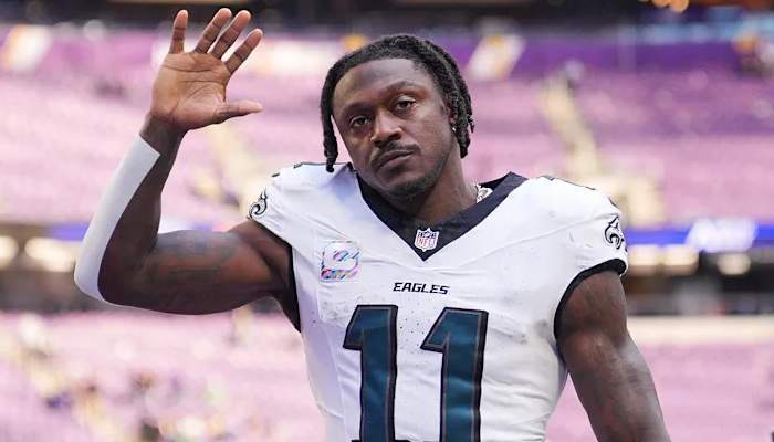 A.J. Brown trade talks heat up as Eagles seek Quinnen Williams-type deal