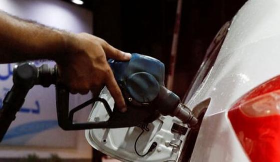 پیٹرولیم مصنوعات موجود ہیں، فوری بحران کا خدشہ نہیں: پیٹرول قیمت نگران کمیٹی