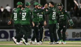 ٹی ٹوئنٹی ورلڈ کپ کے سیمی فائنل تک نہ پہنچنے والی قومی ٹیم میں کوئی اکھاڑ پچھاڑ نہیں ہوگا