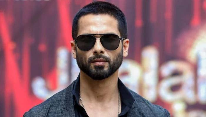 Shahid Kapoor offers glimpse into family time during getaway