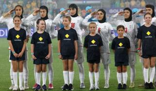 ایران ویمن فٹبال ٹیم کا ایرانی افواج کو خراجِ تحسین اور سیلیوٹ