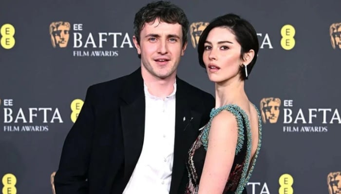 Gracie Abrams, Paul Mescal take major step in real deal romance