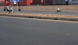 کراچی: جناح برج سے پی آئی ڈی سی جانے والا روڈ چھوٹے ٹریفک کیلئے کھول دیا گیا