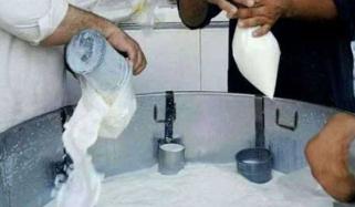 کراچی میں دودھ کی فی لیٹر قیمت 320 روپے کی جائے، ڈیری فارمرز