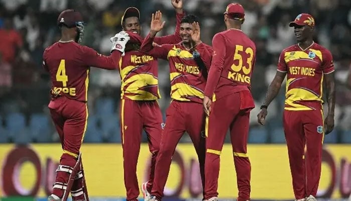 آئی سی سی چارٹرڈ فلائٹس کا بندوبست نہ کرسکا، ویسٹ انڈین کرکٹرز کمرشل پروازوں سے روانہ