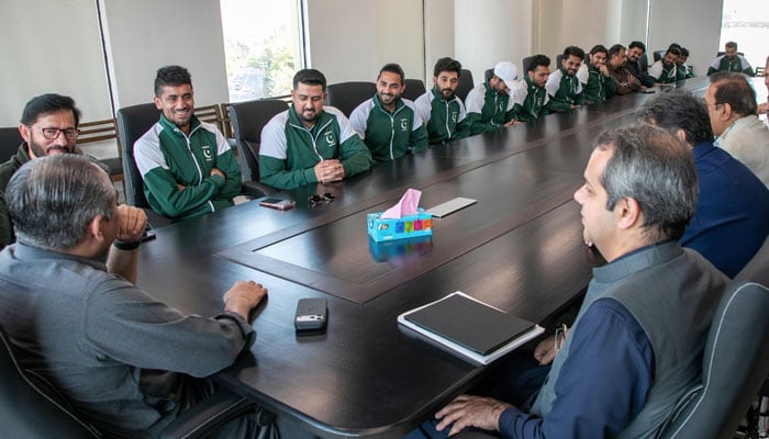 محسن نقوی سے ہاکی ٹیم کے کپتان کی قیادت میں کھلاڑیوں کی ملاقات