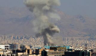 تہران پر امریکا و اسرائیل کی شدید بمباری، شہری خوف و ہراس میں مبتلا، انٹرنیٹ بندش سے حالات مزید سنگین