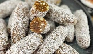 رمضان میں توانائی بخش و لذیذ کھجور کے رول