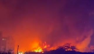 نئی دہلی: اتم نگر میں آگ بھڑک اُٹھی، 400 جھونپڑیاں تباہ