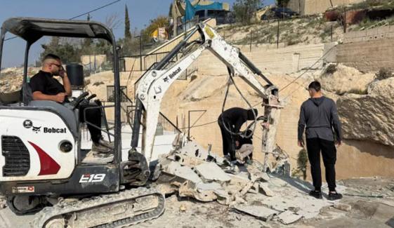 اسرائیل فلسطینیوں کو اپنے ہی گھر مسمار کرنے پر مجبور کر رہا ہے: رپورٹ