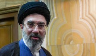 مجتبیٰ خامنہ ای کے سپریم لیڈر بننے کی بنیاد 17 برس کی عمر میں رکھی جا چکی تھی