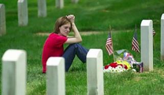 ایران جنگ پر وائٹ ہاؤس کے میمز شیئر کرنے پر آنجہانی امریکی فوجی کی بیٹی برہم 